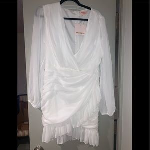 NWT white Showpo “can I be your honey” dress!! Size XL (us 10)